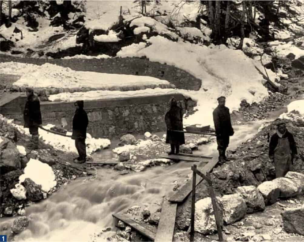 De honderdste verjaardag van de lawine onder Vršič